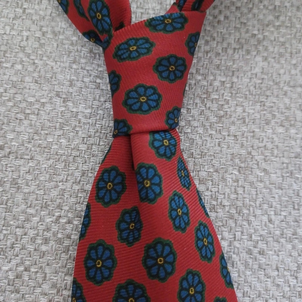 Burberrys Silk Tie Red Blue Floral Pattern Made in England Mens - Picture 4 of 9